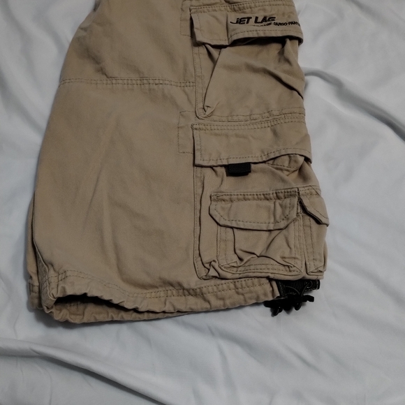 Cargo Shorts - Picture 4 of 9